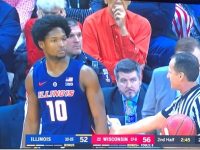 Orlando Antigua, Adonis De La Rosa, Andres Feliz, y Univ Illinois ... Caen En La Ruta Ante Univ. Wisconsin.!!!