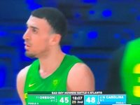 CHRIS DUARTE ... Y Su Univ. Oregon .. Caen Ante Univ. North Carolina .. Invitacional Islas Bahamas ... Galeria De Fotos.!!!