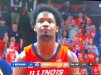 ANDRES FELIZ Ilumina El Estado De lllinois .. Derrotan Poderosa Universidad De Michigan ... Galeria De Fotos.!!!