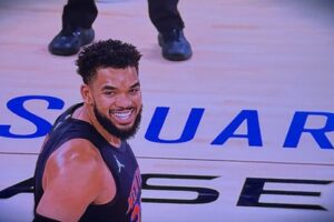 Karl Anthony Towns Cruz Jr. ... Los New York Knicks ... Impase Contractual ... Se Anticipa Sera Canjeado A Mediado De Esta Temporada.!!!