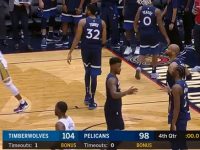Karl Anthony Towns Jr ... Frente A DeMarcus Cousins y Anthony Davis ... Se Le Apreto 'El Chiquito'.!!!