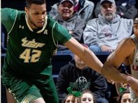 Luis Santos Y La Univ. Florida Del Sur ... Estropeados En Connecticut.!!!