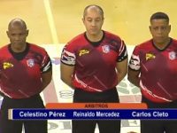 Arbitraje Colosal ... Reynaldo Mercedes Demuestra No Se Envian Muchachos Hacer Trabajos De Hombres.!!!