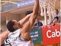 Rigoberto Mendoza ... 1RA DIVISION ... Continua Su Brillo ... Baloncesto Argentina.!!!